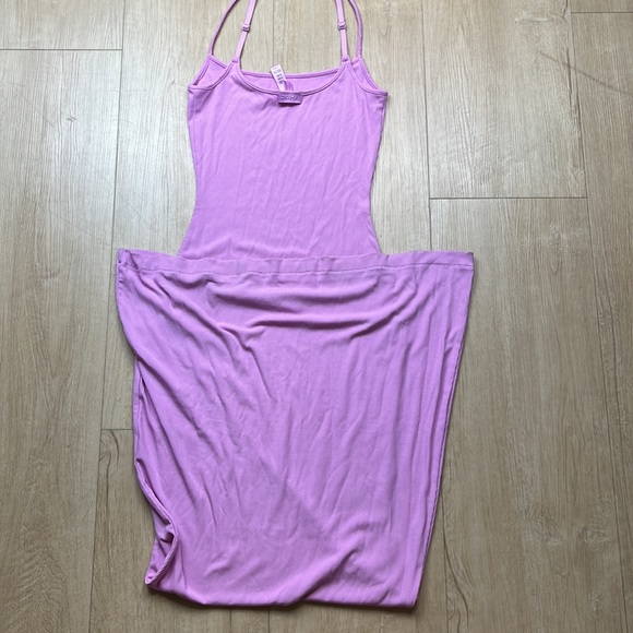 SKIMS Soft Lounge Slip Dress Petal Pink Valentines, SIZE LARGE 0941 - Picture 5 of 10